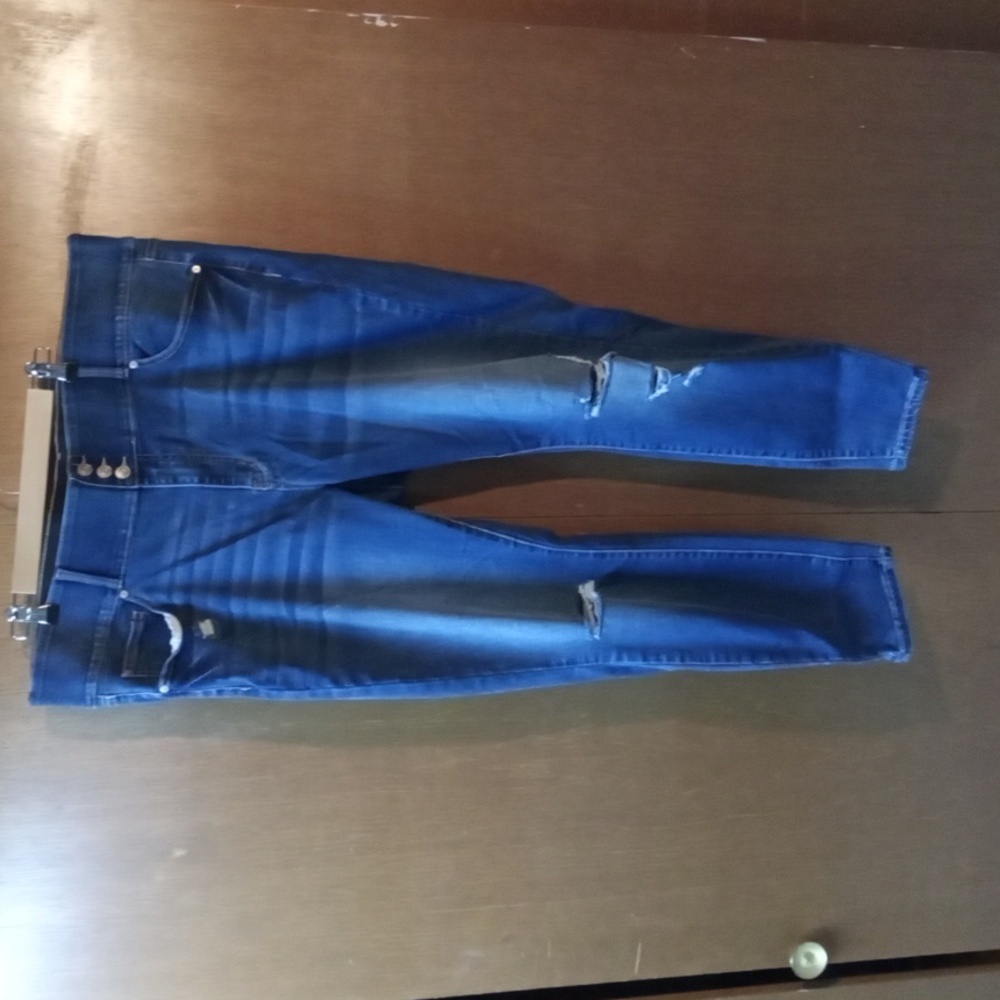 A'Beautiful Soul Denim Distressed Jeans